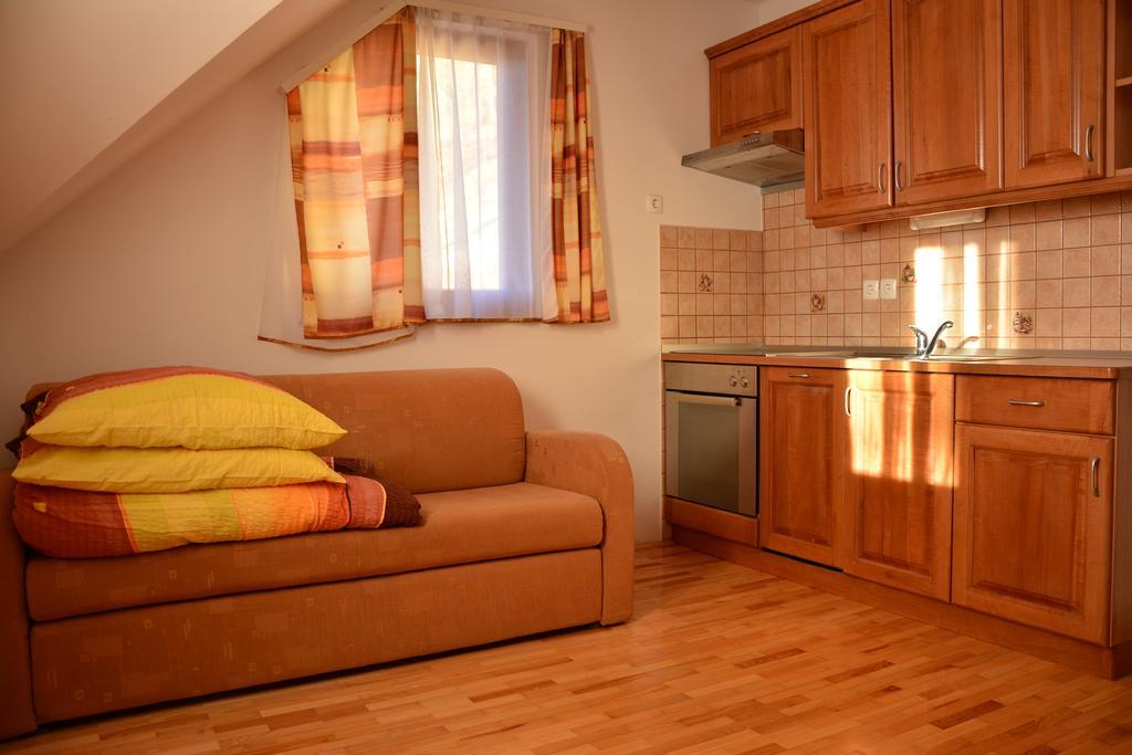 Apartments Gatej Cerkno Buitenkant foto